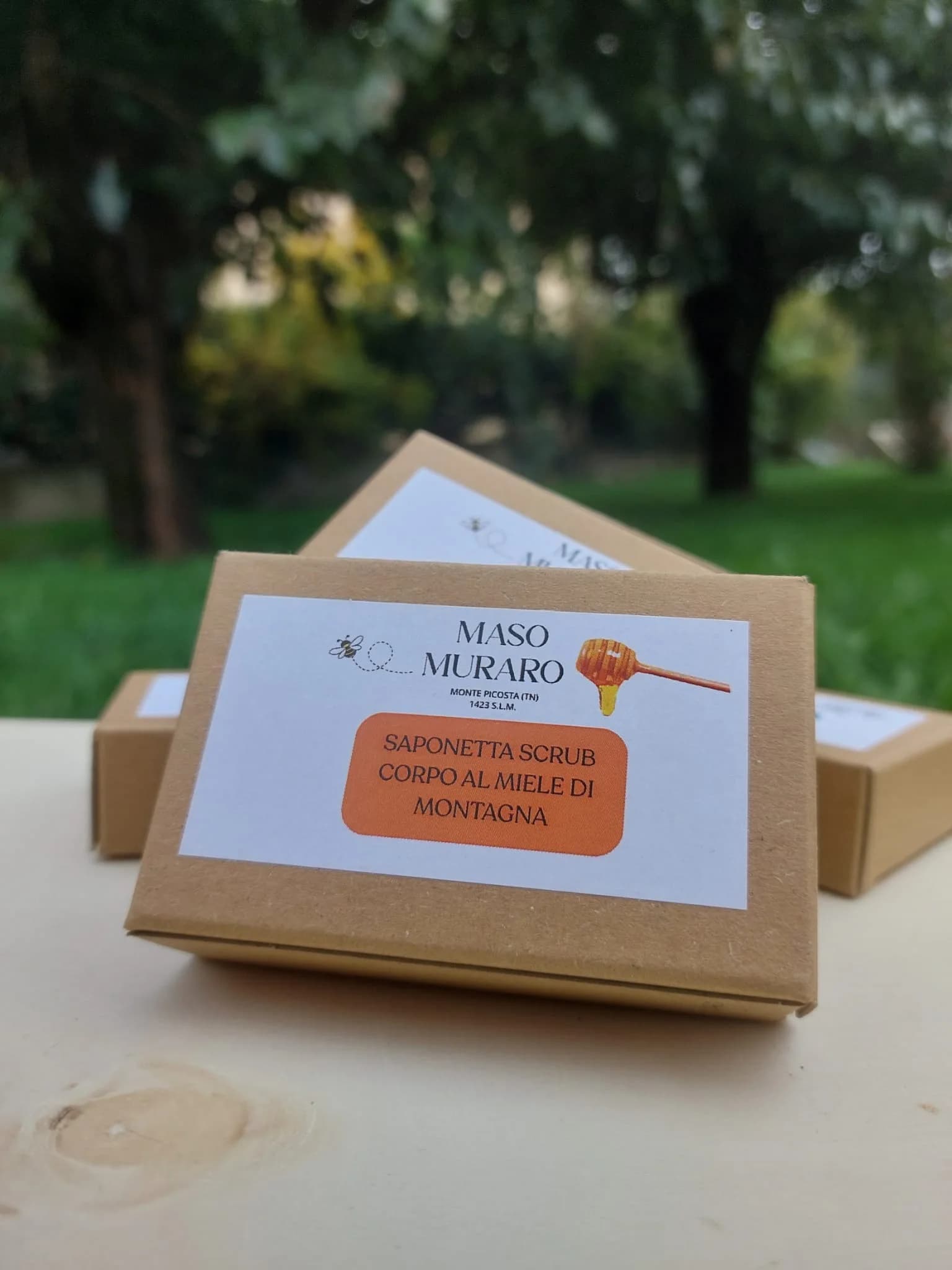 Saponetta scrub corpo al miele